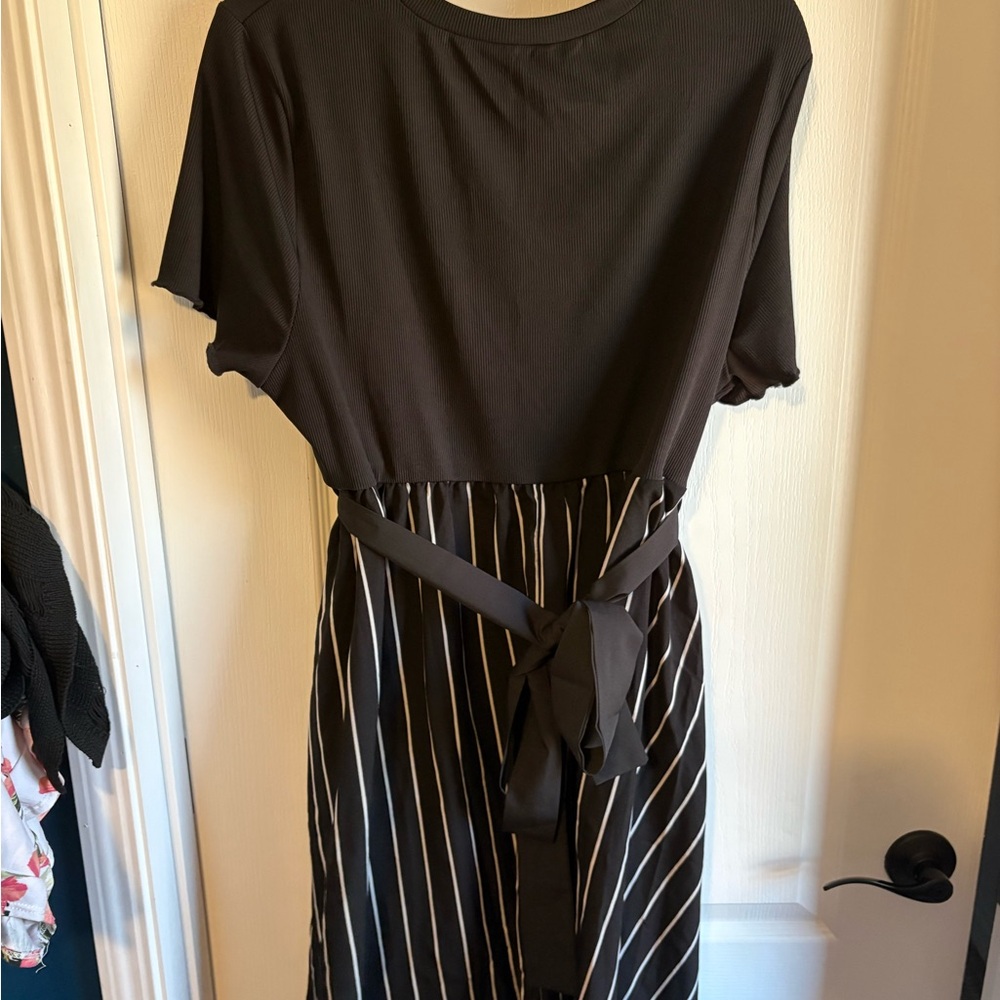 SHEIN Black and White Striped Midi Dress
